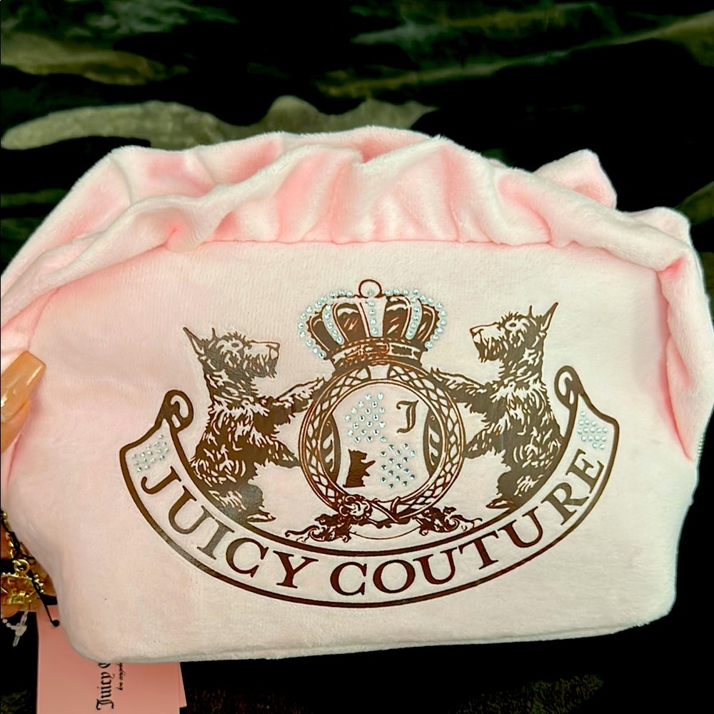 🥰SOLD 🥰 Juicy Couture Pink Travel Cosmetic Bag